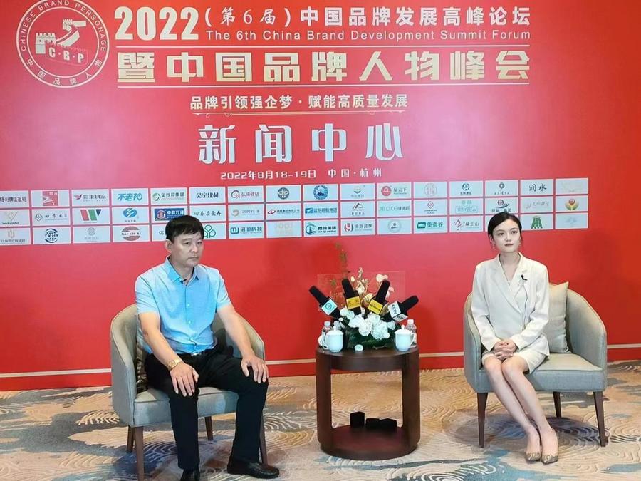 d9a5881b9a9f04c42b7f7c4308ccd81